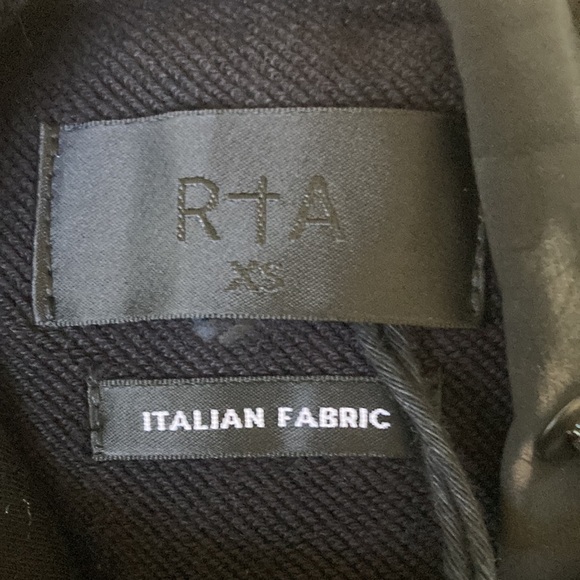 RtA Haven Cropped Sweatshirt NWT Black Crop Open Back Hoodie - Picture 7 of 10